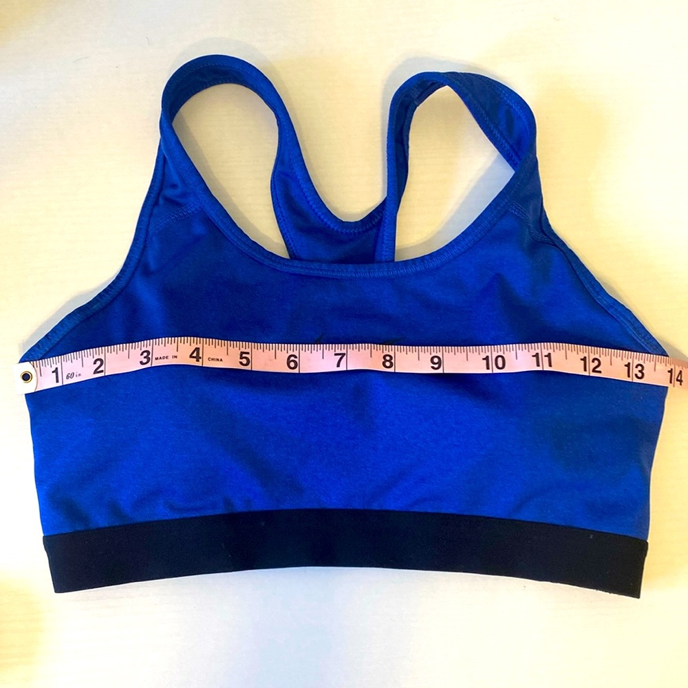 Nike dry fit sports bra with removable pads.